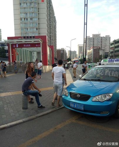 厦门：旅客躲厕所吸烟，致动车减速晚点, 你怎么看遇到出租车绕路怎么处理