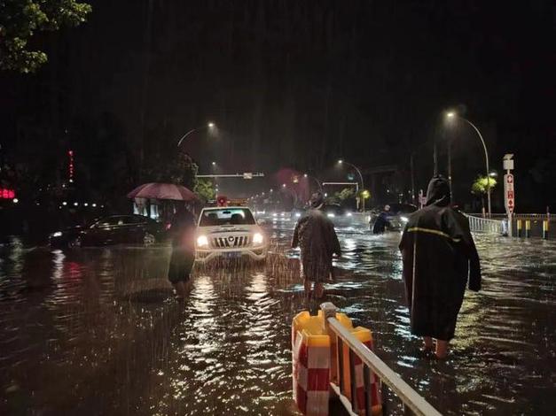 为什么受水灾了粮食价格反而低了平江暴雨平江超纪录汛情前后