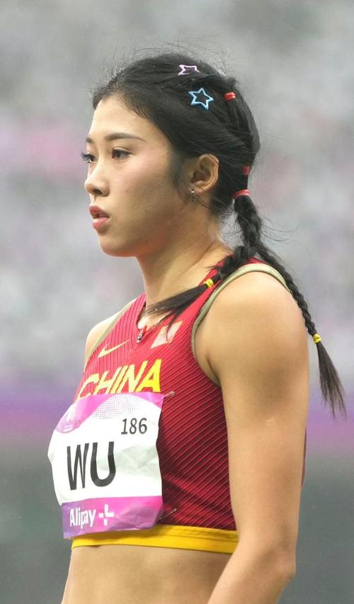 亚运会直播100米跨栏什么时候吴艳琳是谁大运会女子100米栏半决赛几点 无线